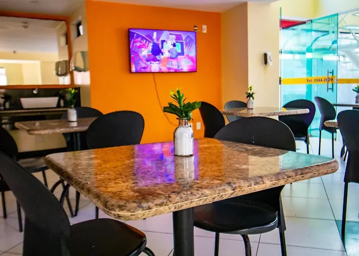 Hotel Piramide Pituba - Rua Pernambuco