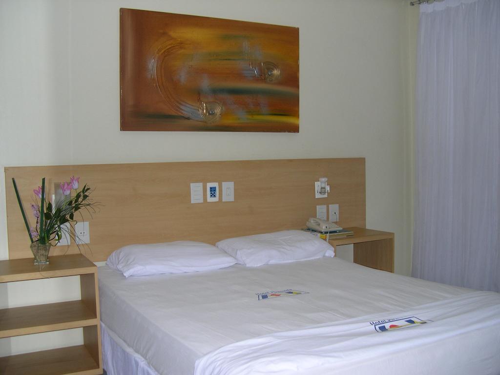 Hotel Piramide Pituba - Rua Pernambuco